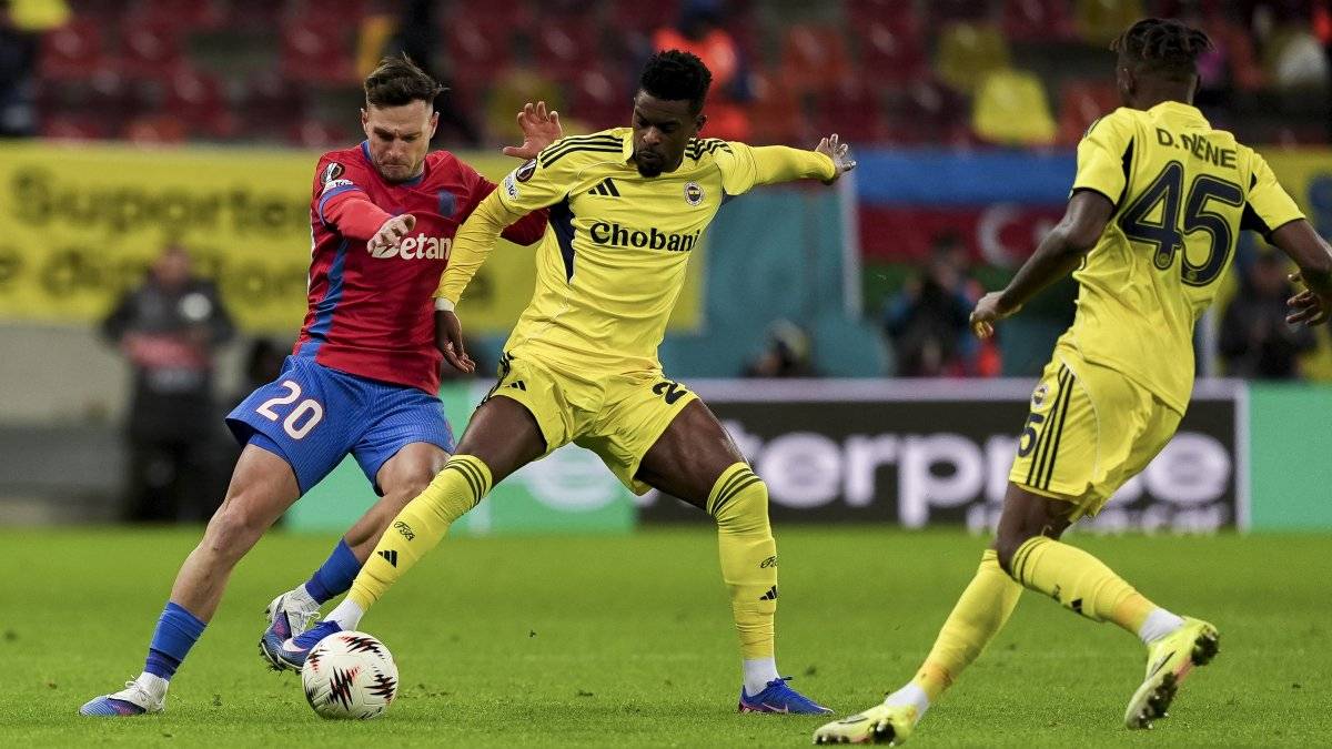 FCSB ile 1-1 berabere kalan Fenerbahçe play-off turunda