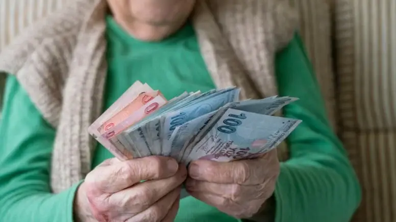 Kadınlara emeklilik müjdesi mi geliyor? 3600 ek göstergede flaş açıklama