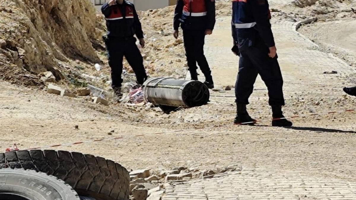 İran’dan Türkiye’ye ikinci füze! Parçalar Gaziantep’e düştü