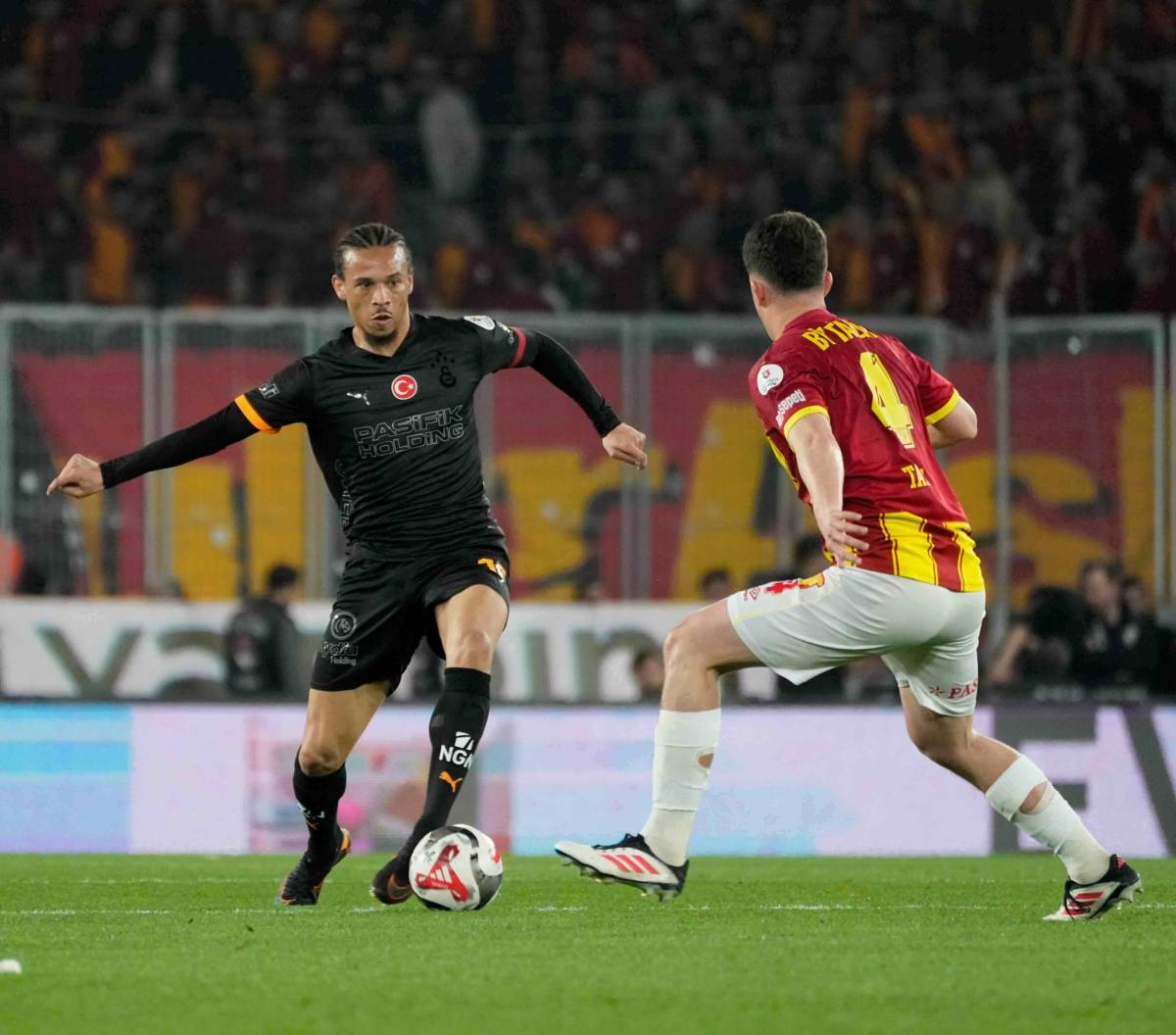 CANLI SKOR | Göztepe 1-3 Galatasaray: Lemina attı, Aslan İzmir'de fişi çekti! (75. Dakika)